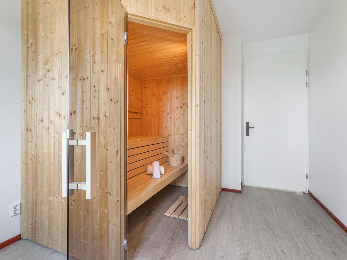 אנג'ום Luxury 4-Person Residence In The Holiday Park Landal Esonstad מראה חיצוני תמונה